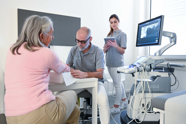 Bildgebung| Rheumatologie am Hofgarten / (c) DGRh/Michael Lübke (Fotograf)